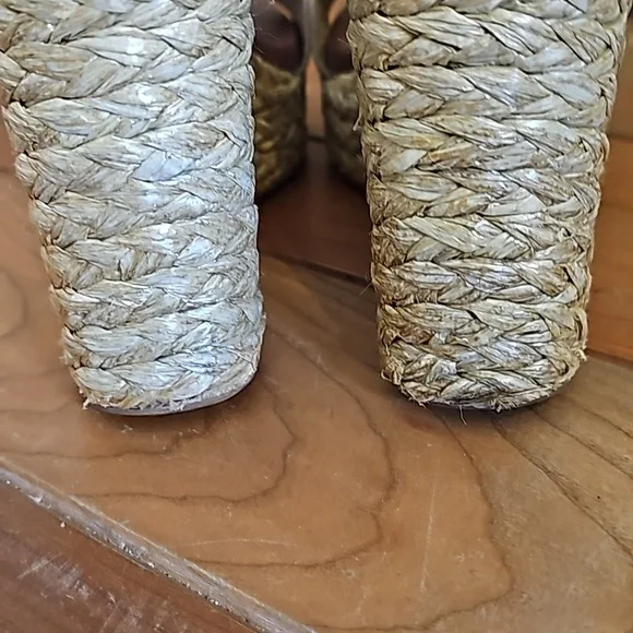 MIA size 10 heeled sandals - Picture 4 of 6